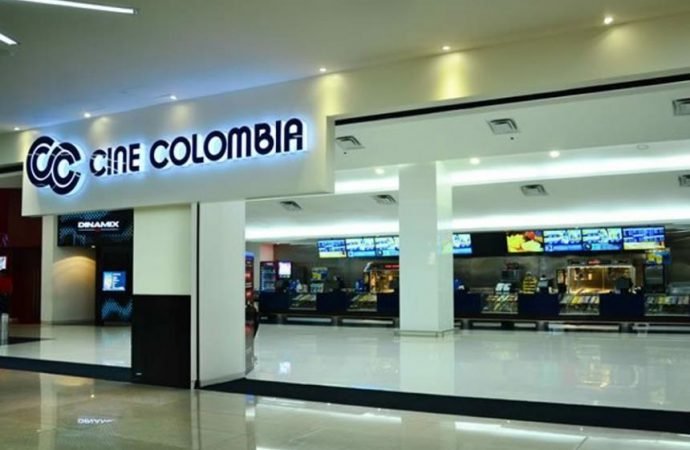 Cine Colombia cierra todas sus salas en el país