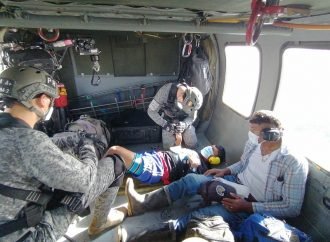 Herido por arma de fuego artesanal fue rescatado por la Fuerza Aérea