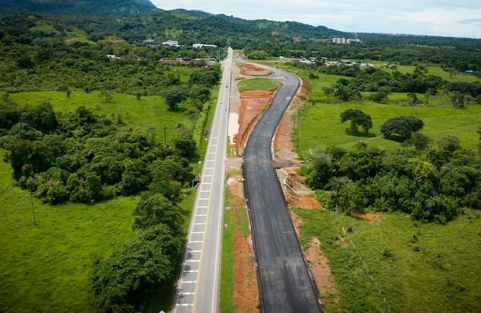 Construcción de vía Villavicencio-Yopal a tope de trabajo