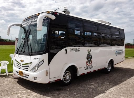 Abuelos de San Luis de Palenque tienen buseta