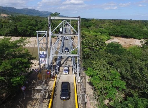 Se restringirá paso vehicular por el puente el Charte durante dos días