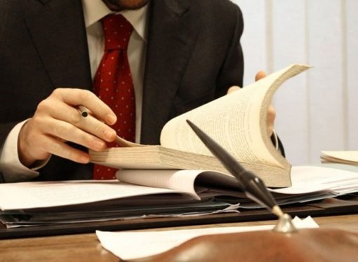 Reanudan términos procesales y actuaciones en materia tributaria