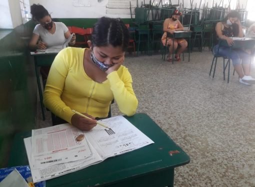 Estudiantes presentaron pruebas saber 11