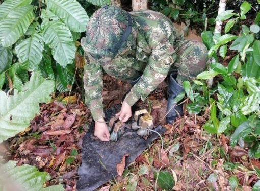 Ejército destruyó depósito de explosivos en el departamento de Arauca