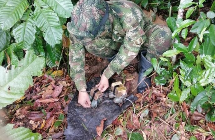 Ejército destruyó depósito de explosivos en el departamento de Arauca