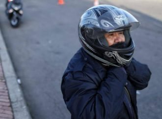 Motociclistas que no usen casco reglamentario serán sancionados