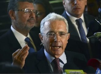 Fiscalía definirá antes del 6 de marzo si caso de Uribe continúa o precluye
