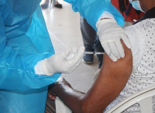 Hoy inicio segunda fase de vacunación COVID-19 para mayores de 60 años