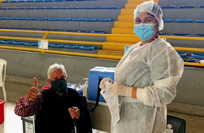 ¡Bogotá rompió récord en vacunación!
