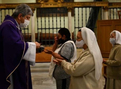 Controversia por propuesta del IVA a las iglesias