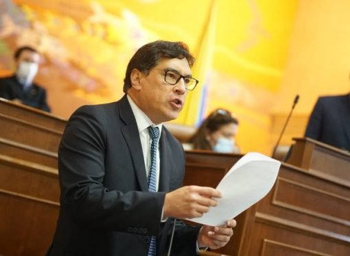 Representante Álvaro Hernán Prada renunció a su curul en la Cámara