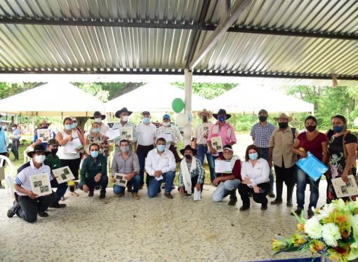 Familias de Isla Turbayista, en Aguazul, se formaron en competencias productivas