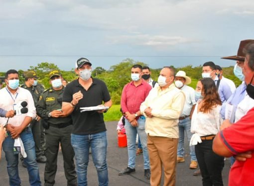 Gobernador Salomón Sanabria dialogó con el gremio transportador