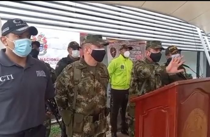 Comparendo para escolta militar que asistió armado a manifestación en el aeropuerto de Yopal