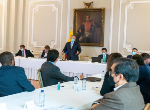 Seguirá paro pero también diálogo con el Gobierno