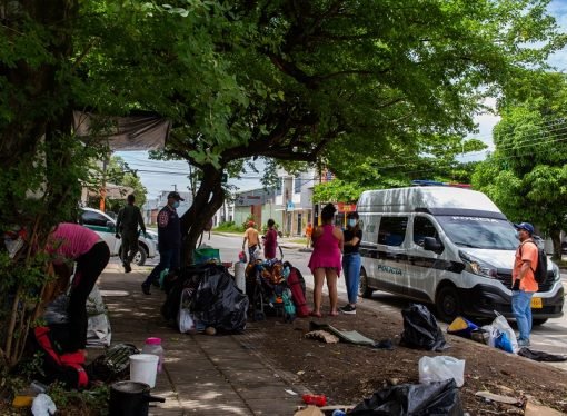 Autoridades extreman controles de seguridad en población migrante