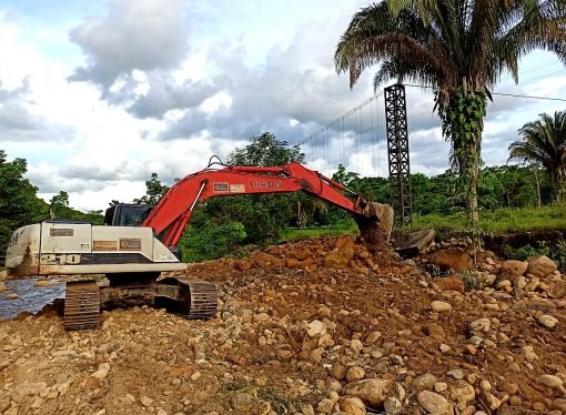 Se protege paso elevado de acueducto en Hato Corozal, tras riesgo de ser destruido por el río Tate