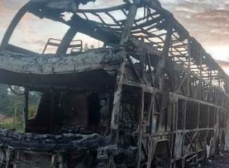 Incinerado bus en Arauca