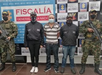 Capturado ex policía condenado por la muerte de grafitero en Bogotá