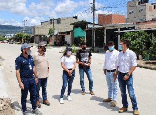 PAVIMENTACIÓN EN LAS VÍAS DEL  BARRIO LLANO VARGAS DE YOPAL