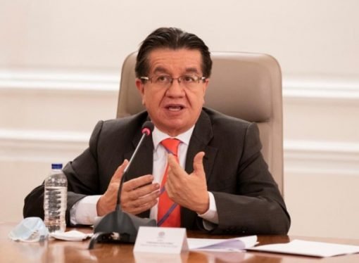 Minsalud pide mantener medidas para evitar Covid en Día sin IVA