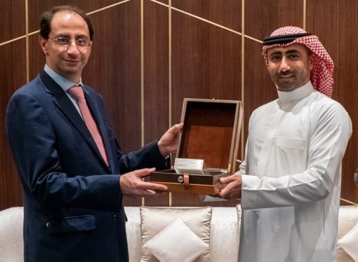 CRÓNICA DE GARDEAZÁBAL, LA PAJA EN EL OJO AJENO