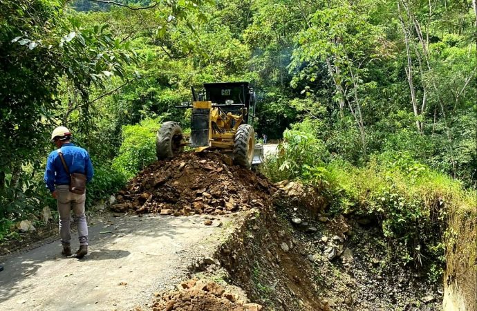 Se intervienen vías alternas a Boyacá y Sácama