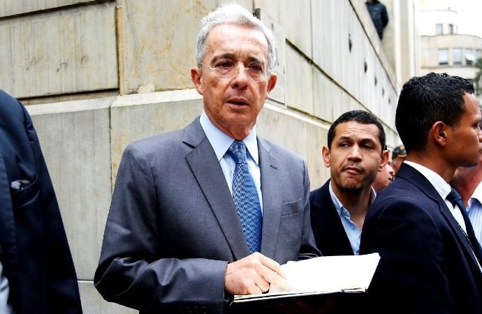 Corte Constitucional niega tutela de Uribe y mantiene la imputación