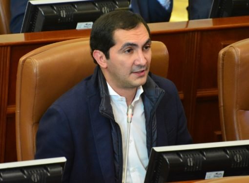 David Barguil, elegido como candidato conservador presidencial