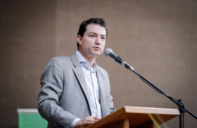 CRÓNICA DE GARDEAZÁBAL, TERCO, HÁBIL Y PEREIRANO