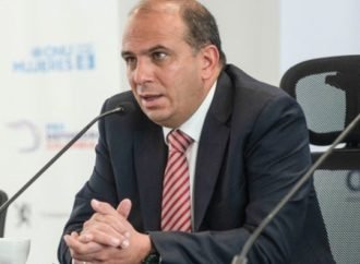 Defensoría pide suspender ferias y fiestas en el país