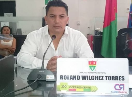 Primer candidato inhabilitado