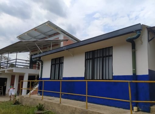 Mejoras en la escuela La Upamena,  de Aguazul.