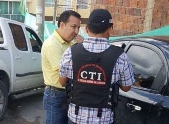 Exvicecontralor habría presentado documentación falsa para ocupar su cargo