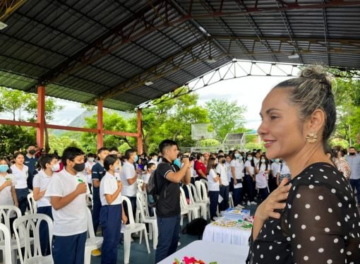 78 Jueces Escolares de paz se posesionaron en el colegio Braulio González