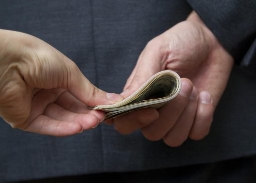 CRÓNICA DE GARDEAZÁBAL, ESE GUSANO TIENE PATAS