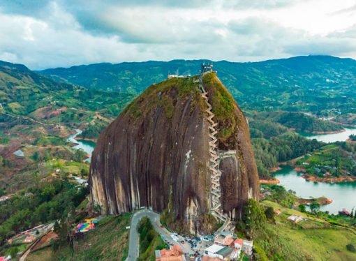 CRÓNICA DE GARDEAZÁBAL, ANTIOQUIA ENREDADA PERO NO VENCIDA