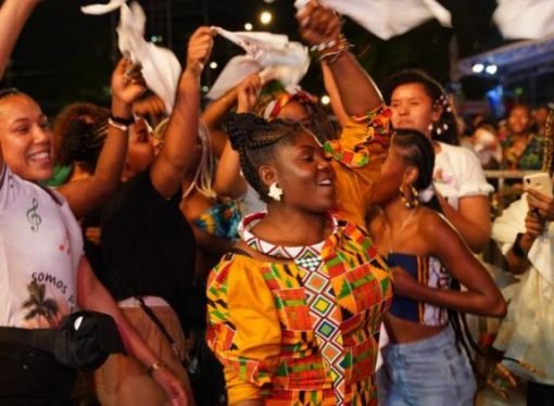 CRÓNICA DE GARDEAZÁBAL, PETRONIO Y USIACURÍ