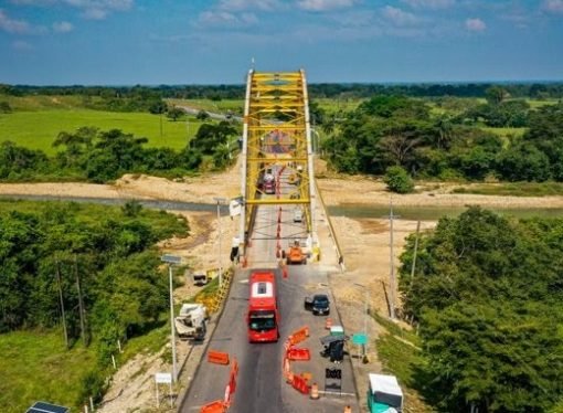 Cierre total vía Monterrey