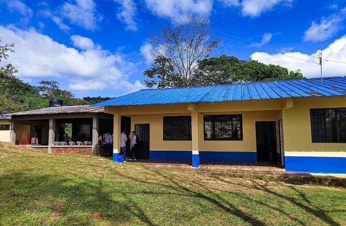 Ecopetrol y la Federación de Cafeteros entregan remodelaciones en 15 escuelas rurales de Yopal