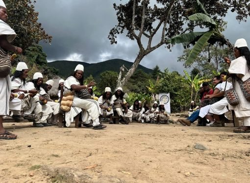 Pueblo Arhuaco se moviliza contra el gobierno nacional