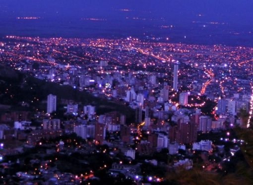 CRÓNICA DE GARDEAZÁBAL, CALI ZOZOBRA