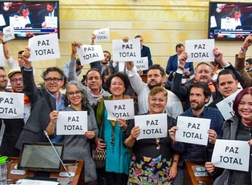 CRÓNICA DE GARDEAZABAL, SIN PAZ TOTAL NI ZAPATILLAS ROJAS