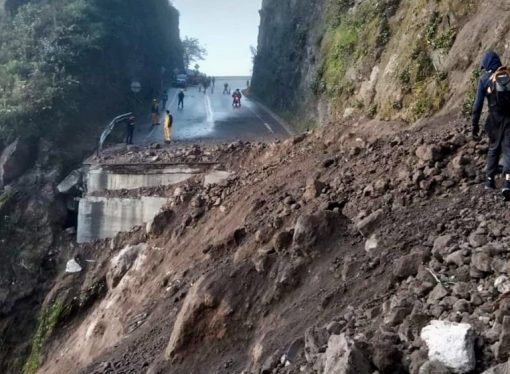 CRÓNICA DE GARDEAZÁBAL, DESENCUADERNADOS