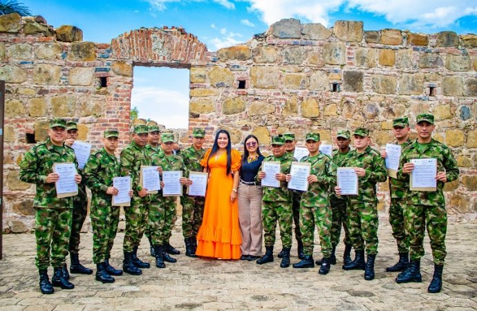 Por primera vez en Casanare, el Ejército es condecorado por su labor social con el circo