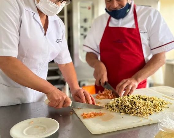 Instituciones educativas cambian sus menús para ser más sostenibles