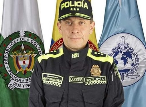 CAMÁNDULAS POR PISTOLAS, Crónica de Gardeazábal