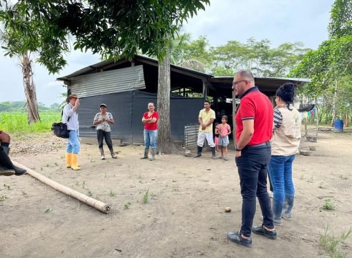 Familia víctima de la violencia paramilitar en Cabuyaro, Meta, fue compensada