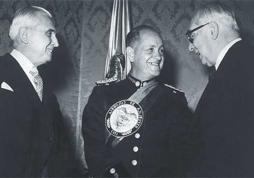 EL 10 DE MAYO DE 1957, Crónica de Gardeazábal