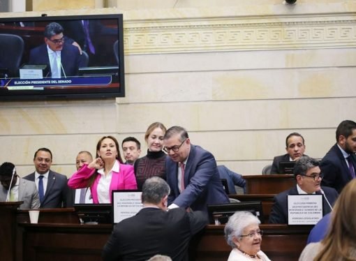 ¿MINISTROS ARRUINARON INTENTO DE RECONCILIACIÓN DE PETRO CON EL CONGRESO?